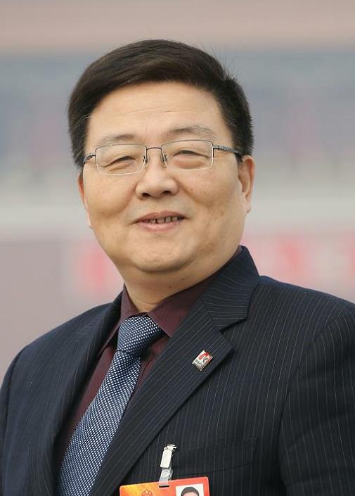 全国人大代表肖伟：建议加快中药防治重大病毒感染性疾病创新药物研发